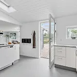 Сasa de vacaciones Lovely In With Kitchen *