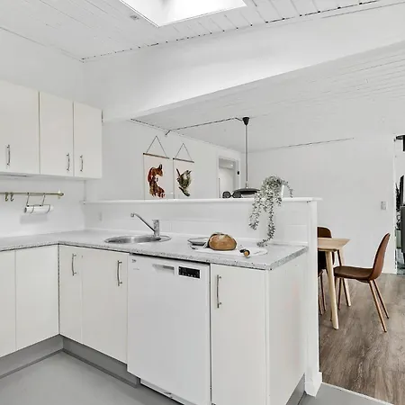 Lovely In With Kitchen *